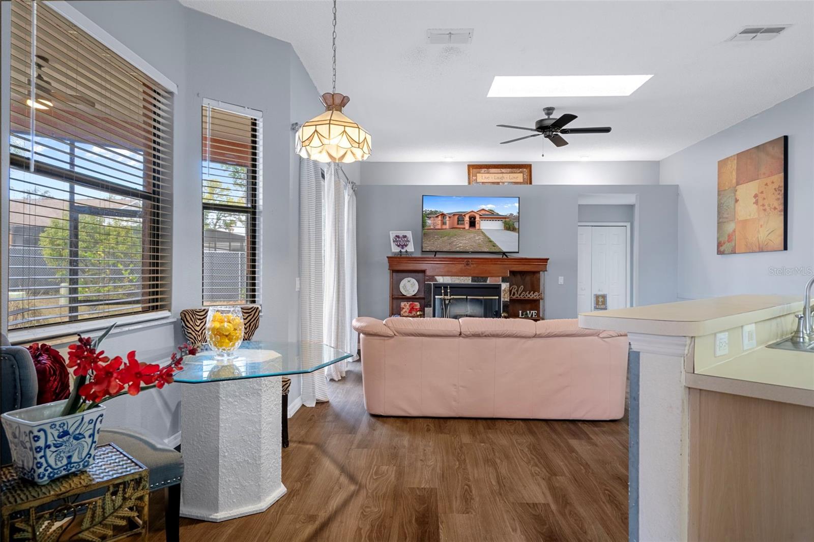 REGENCY OAKS - Residential