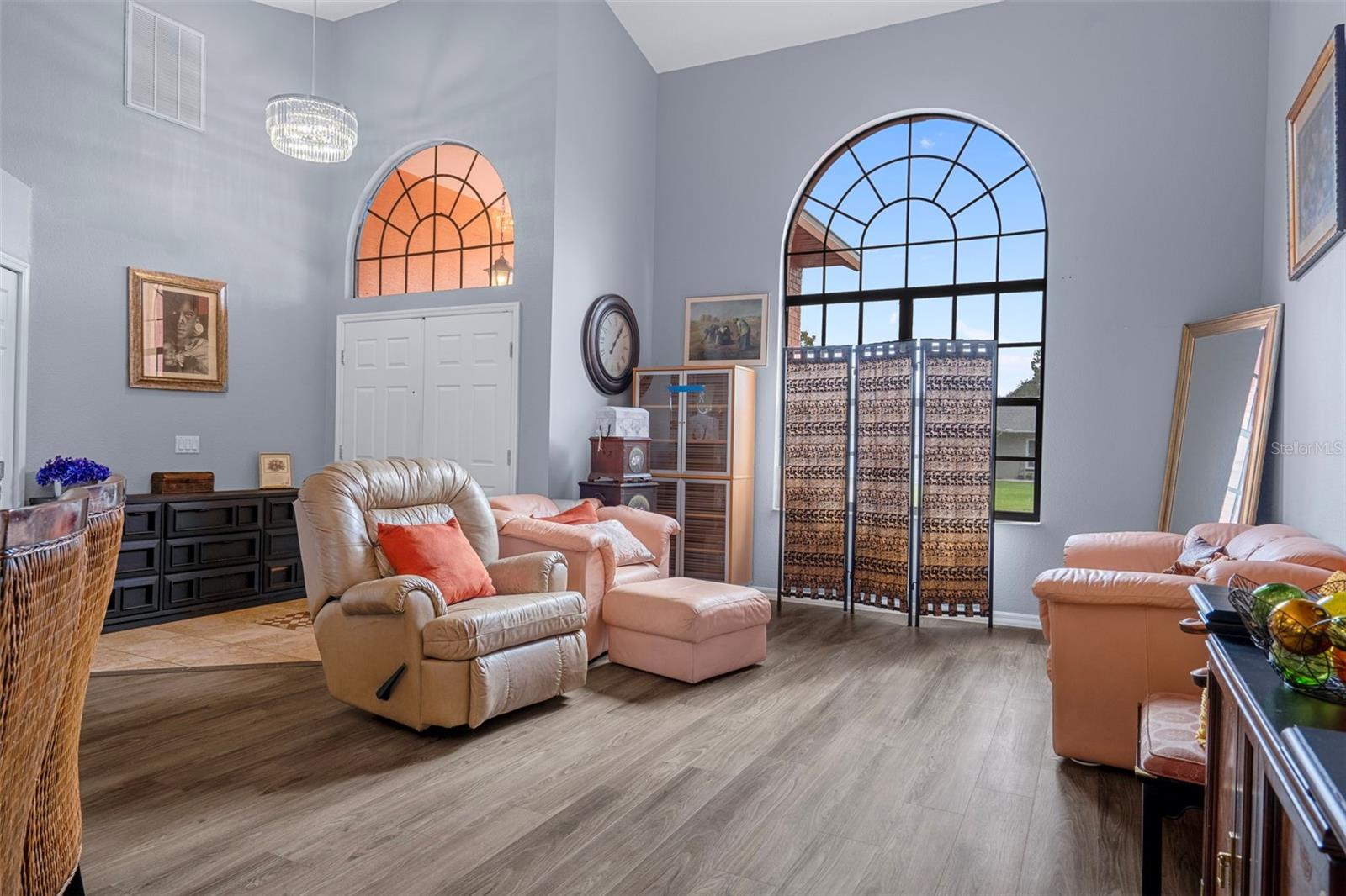 REGENCY OAKS - Residential