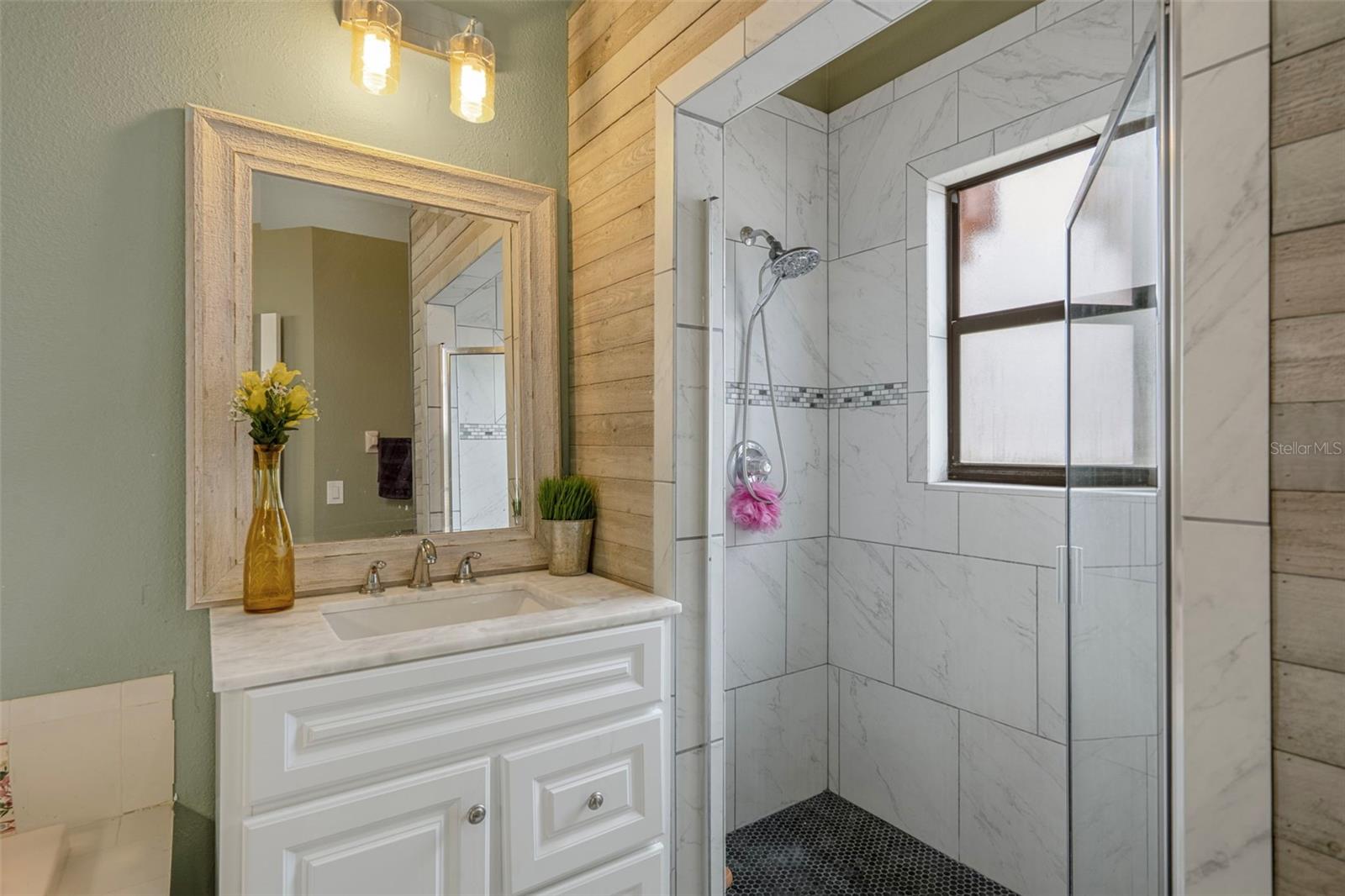 REGENCY OAKS - Residential