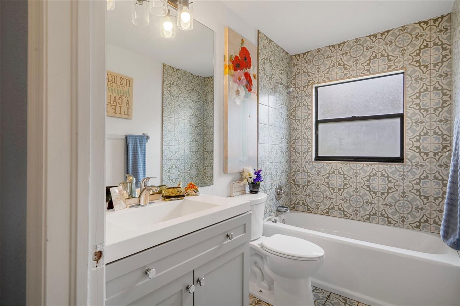 REGENCY OAKS - Residential