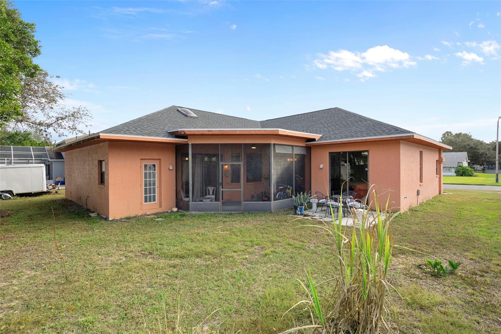 REGENCY OAKS - Residential