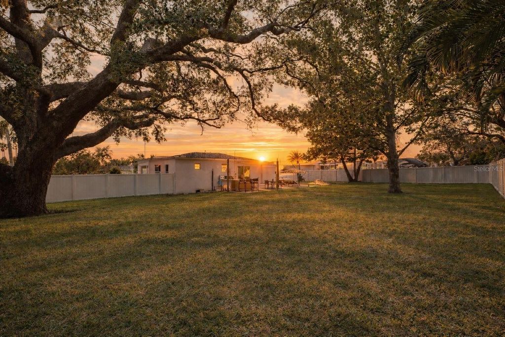 Photo of 1579 Bayshore Boulevard, Dunedin, FL 34698 (MLS # TB8461026)