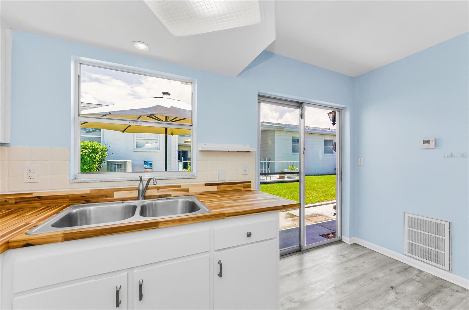 SEMINOLE HILL VILLAS - Residential