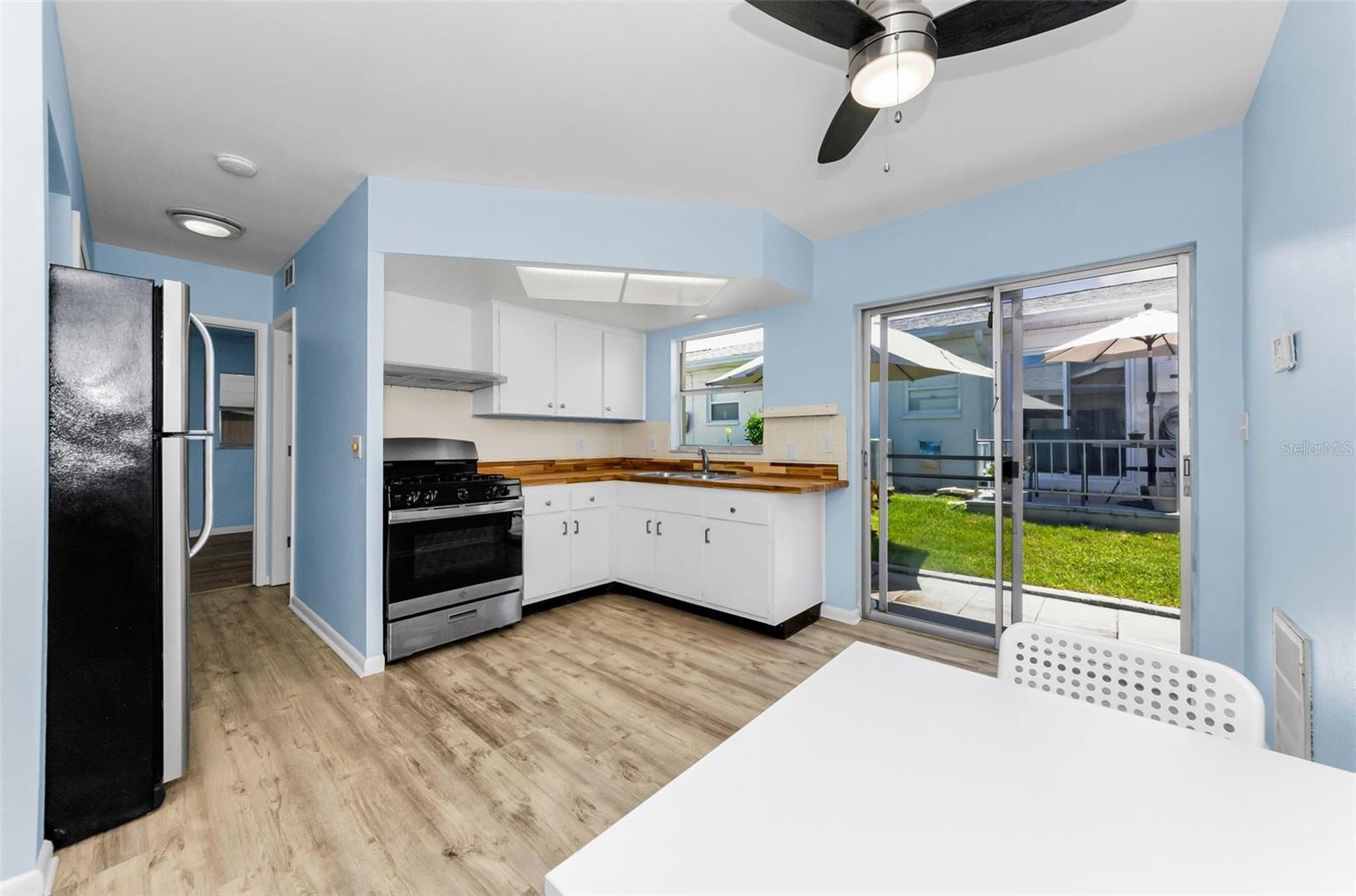 SEMINOLE HILL VILLAS - Residential