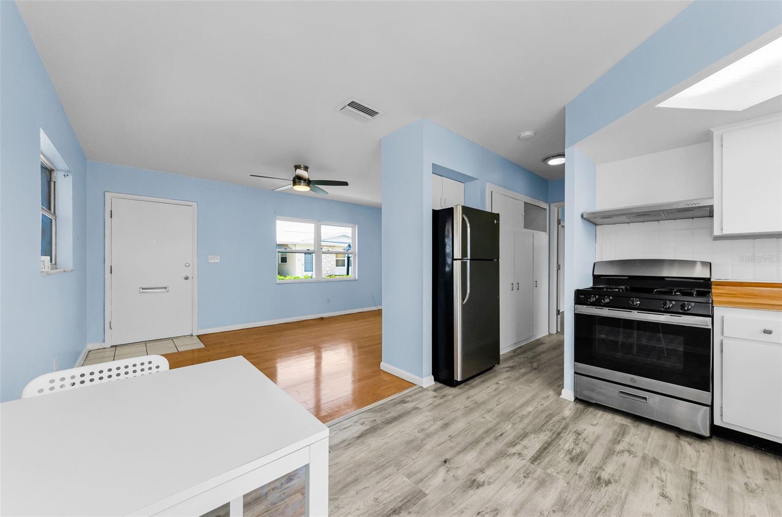 SEMINOLE HILL VILLAS - Residential