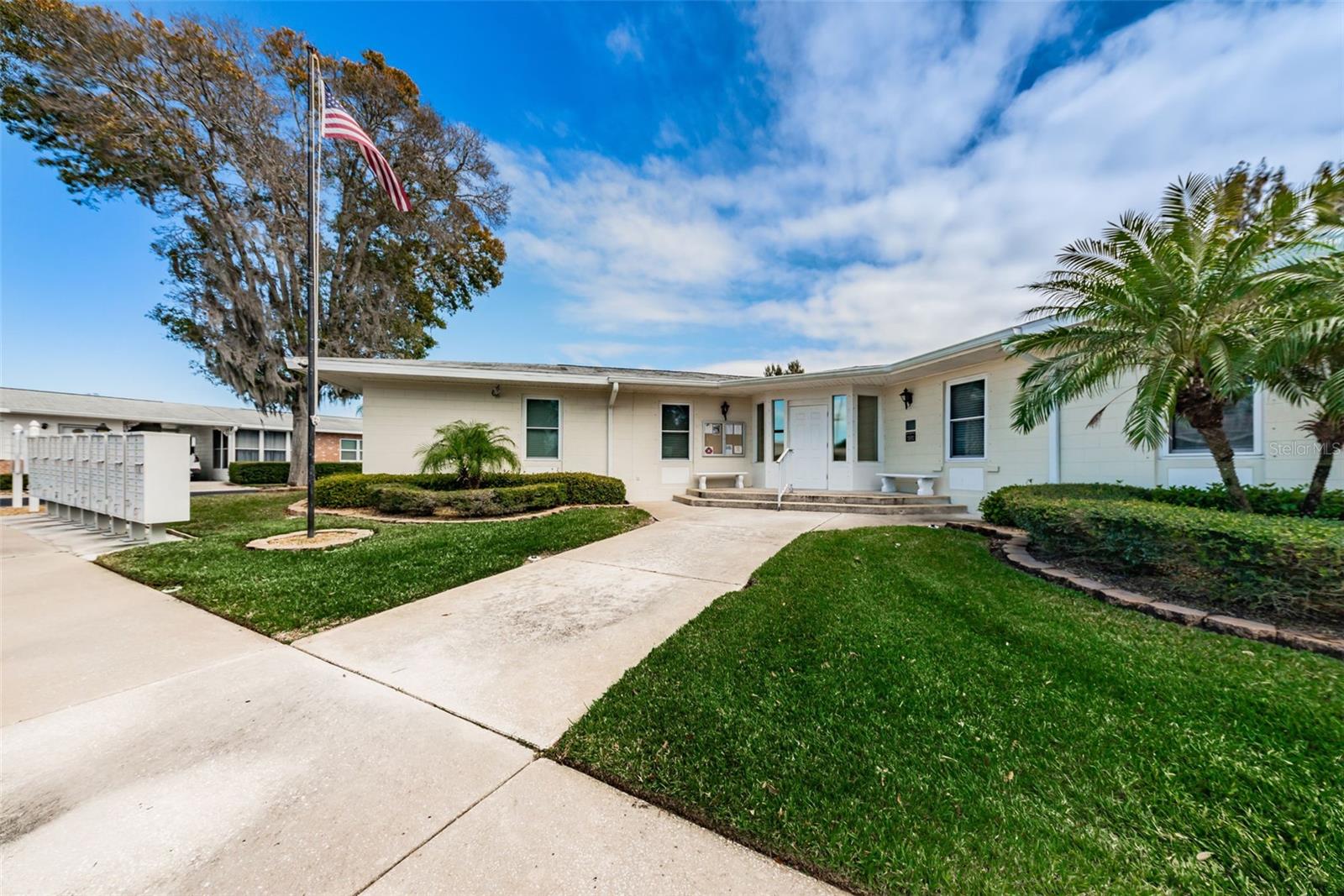 SEMINOLE HILL VILLAS - Residential