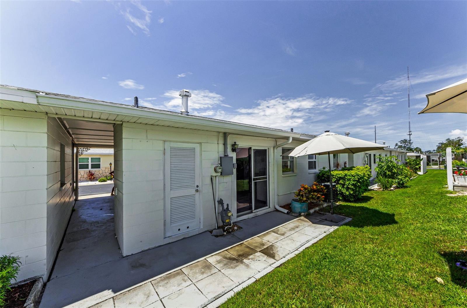 SEMINOLE HILL VILLAS - Residential