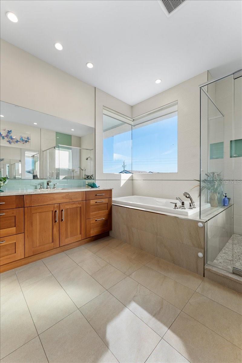 WAVES/MANASOTA KEY - Residential