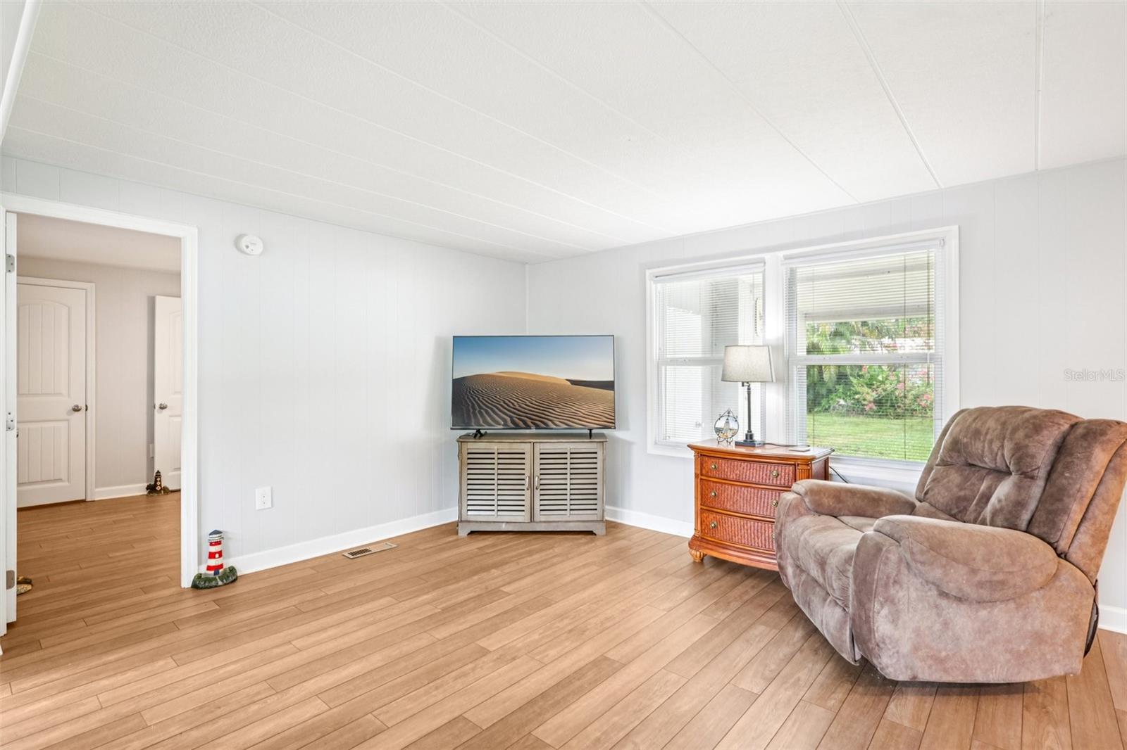 ARIANA SHORES MHP - Residential