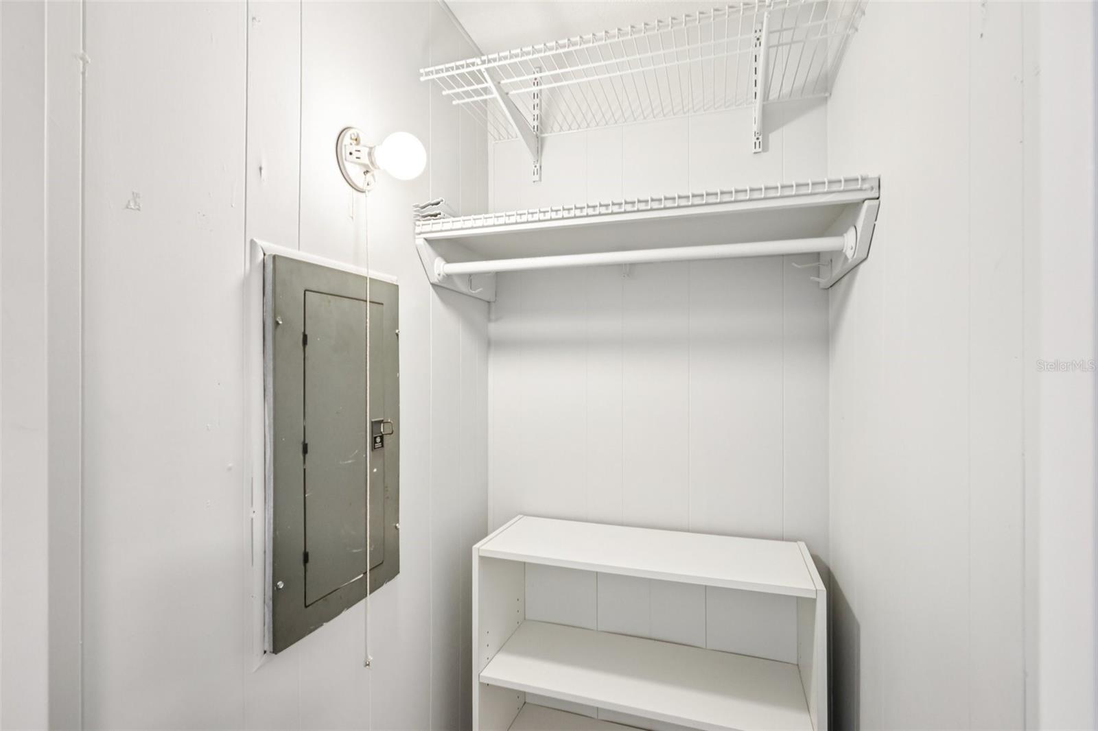 ARIANA SHORES MHP - Residential