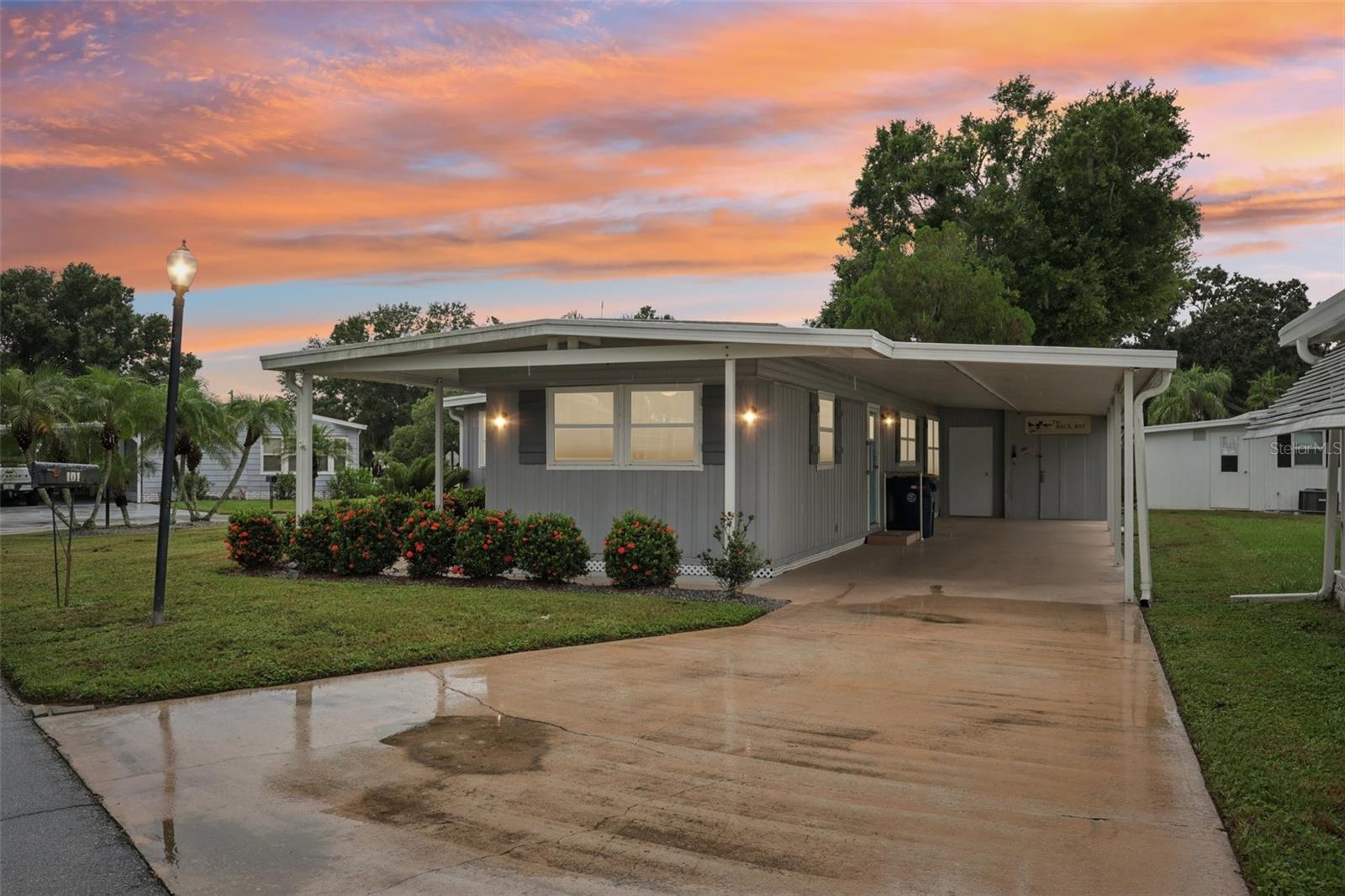 ARIANA SHORES MHP - Residential