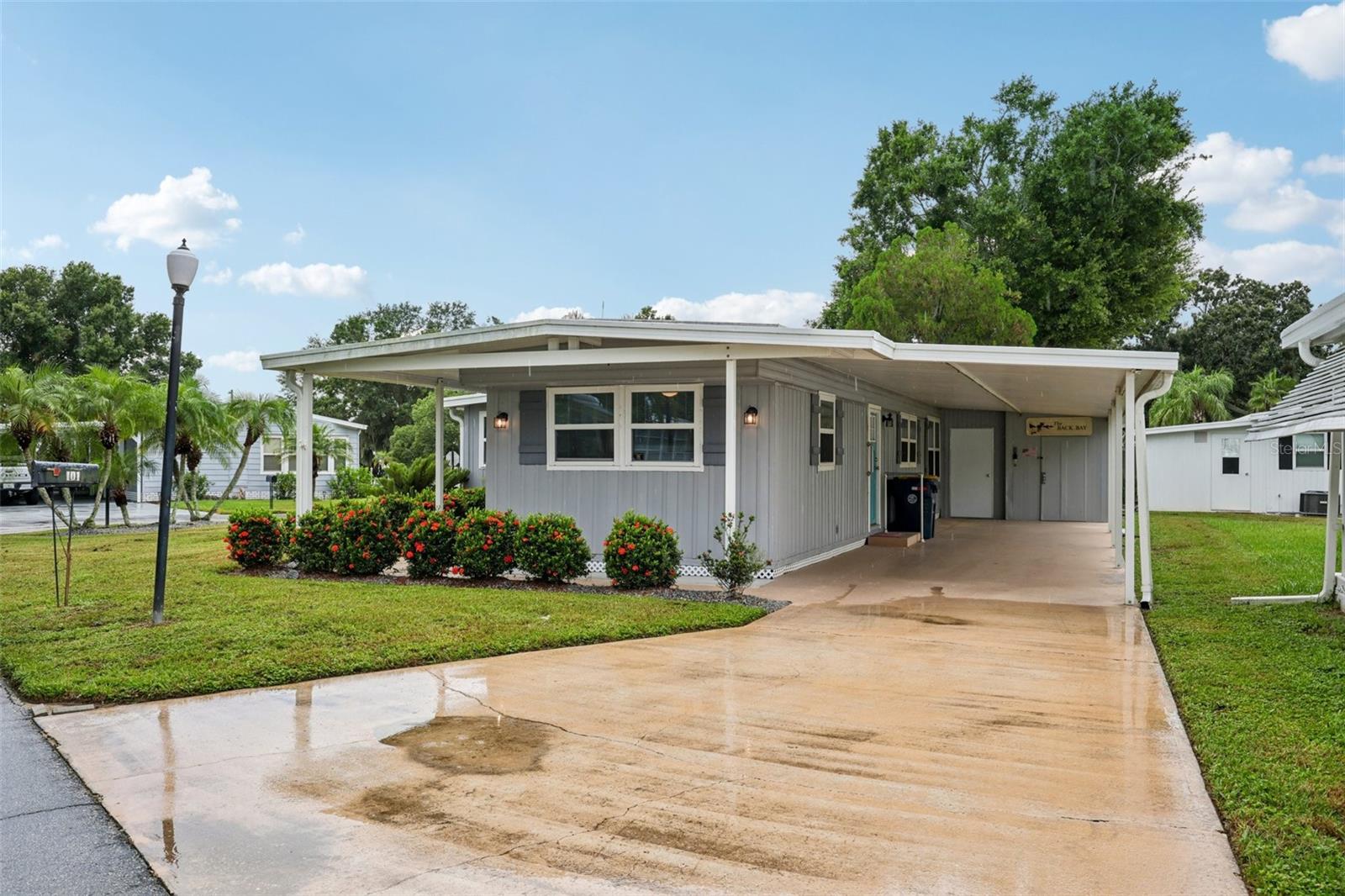 ARIANA SHORES MHP - Residential