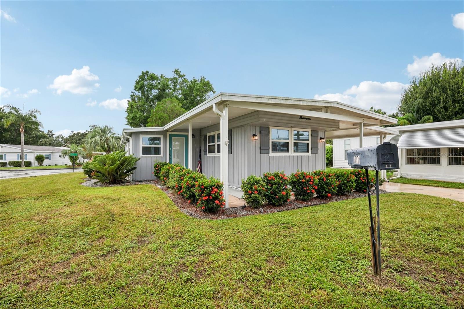 ARIANA SHORES MHP - Residential