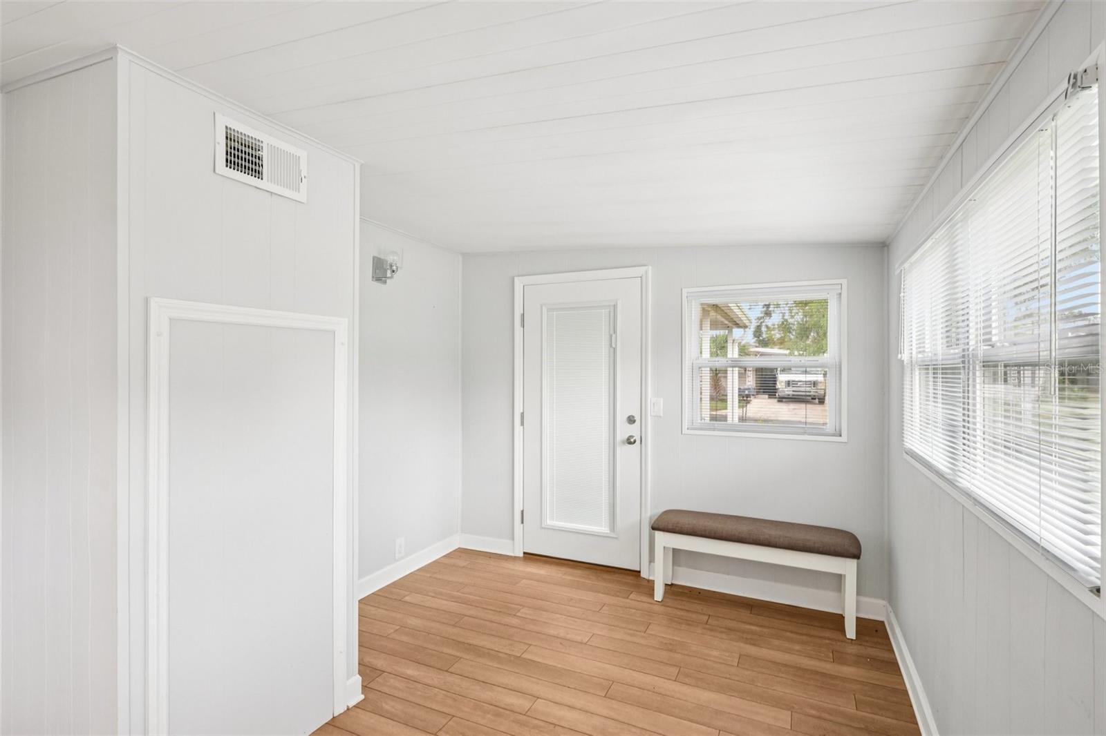 ARIANA SHORES MHP - Residential
