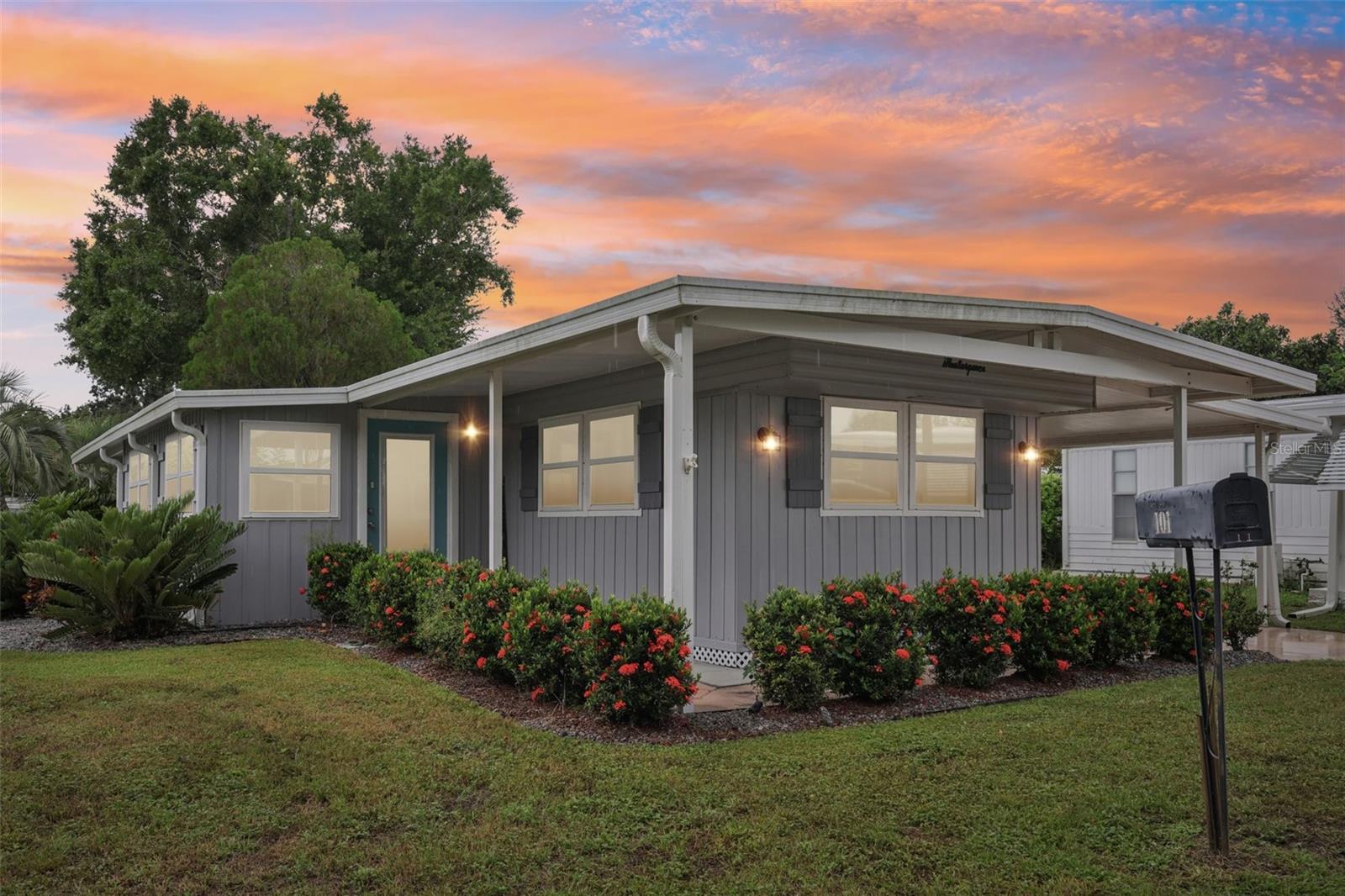 ARIANA SHORES MHP - Residential