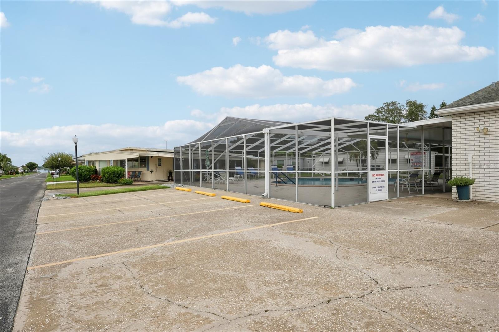 ARIANA SHORES MHP - Residential