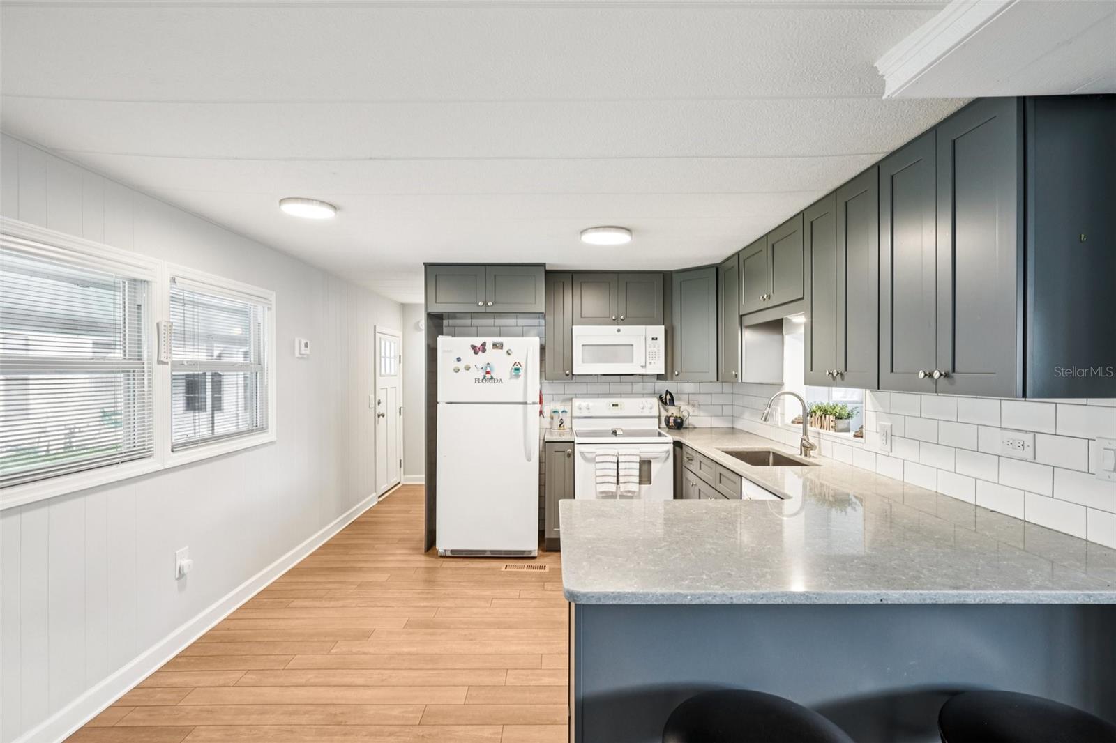 ARIANA SHORES MHP - Residential