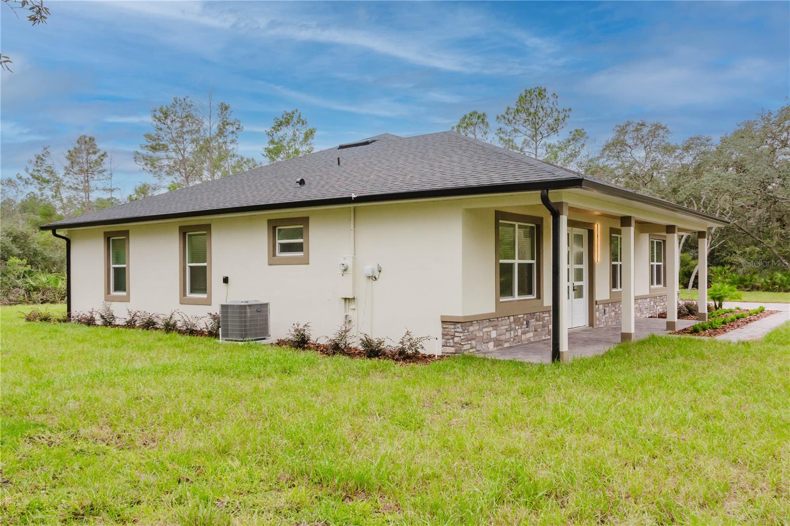 ROYAL TRAILS - Residential