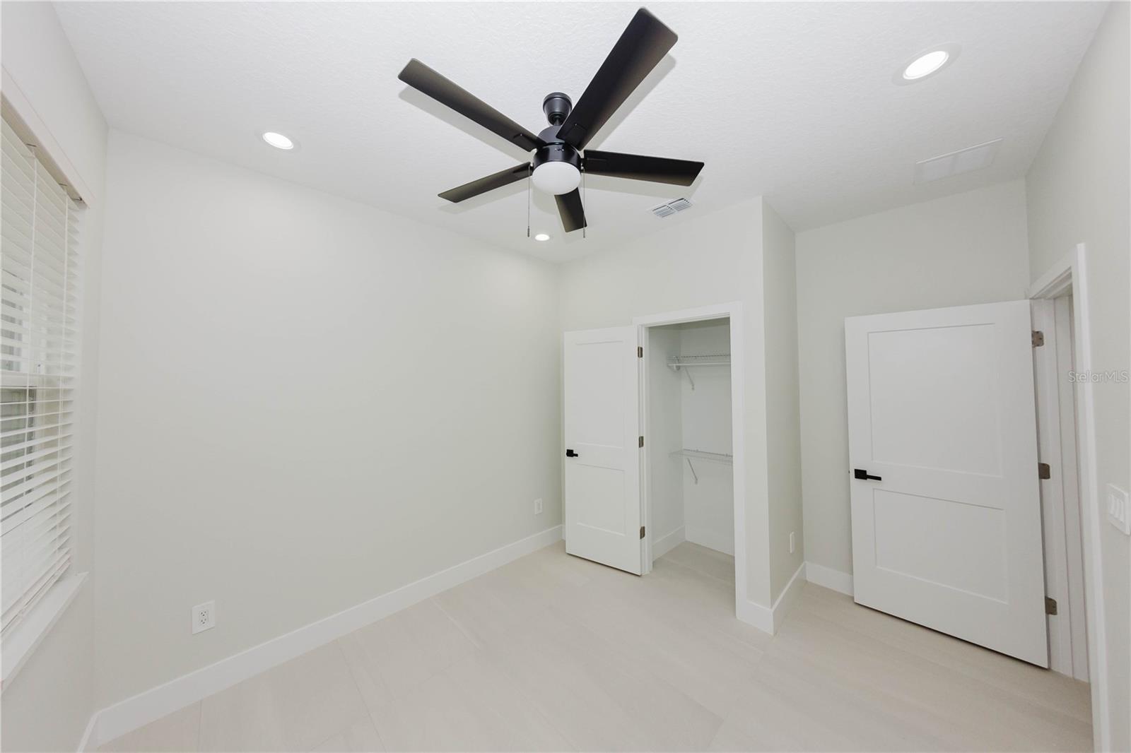 ROYAL TRAILS - Residential