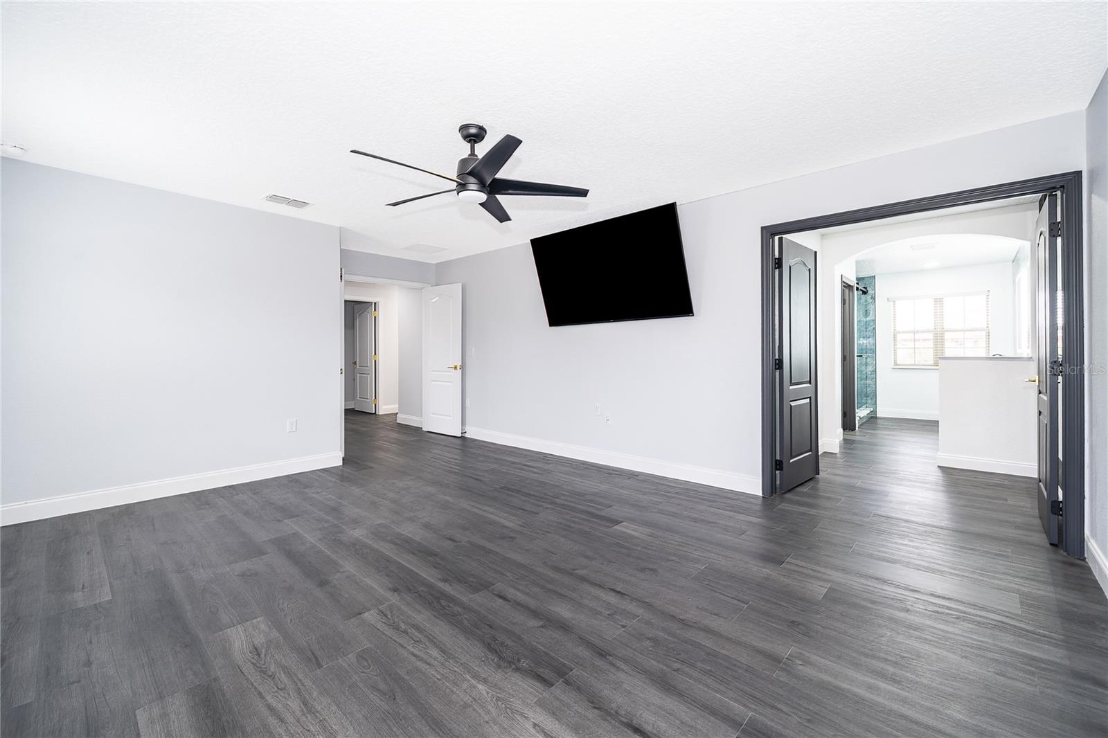 RIVIERA BELLA UN 3 - Residential