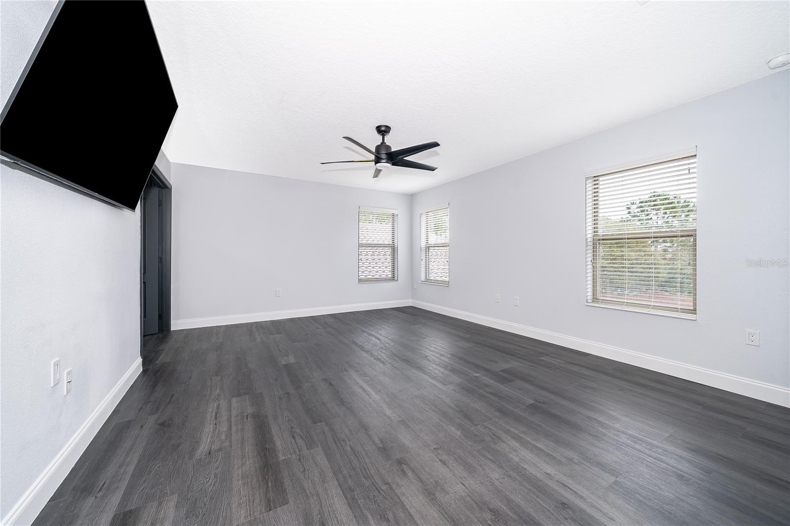 RIVIERA BELLA UN 3 - Residential