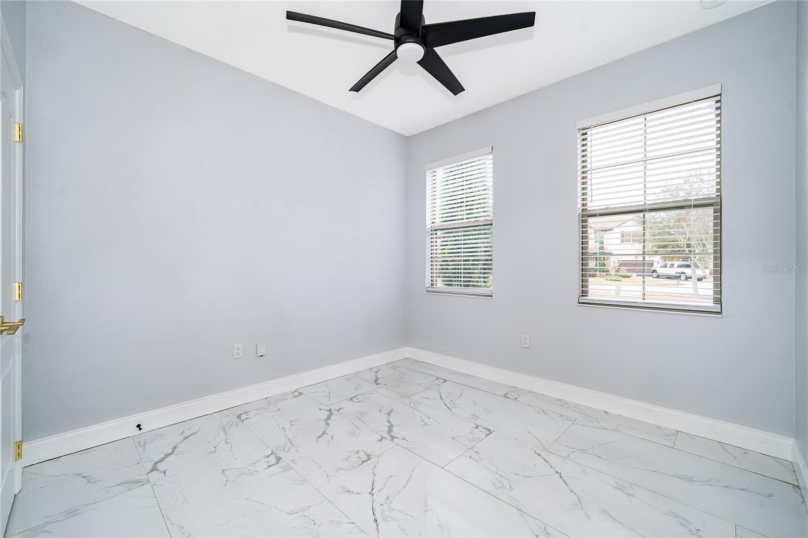 RIVIERA BELLA UN 3 - Residential