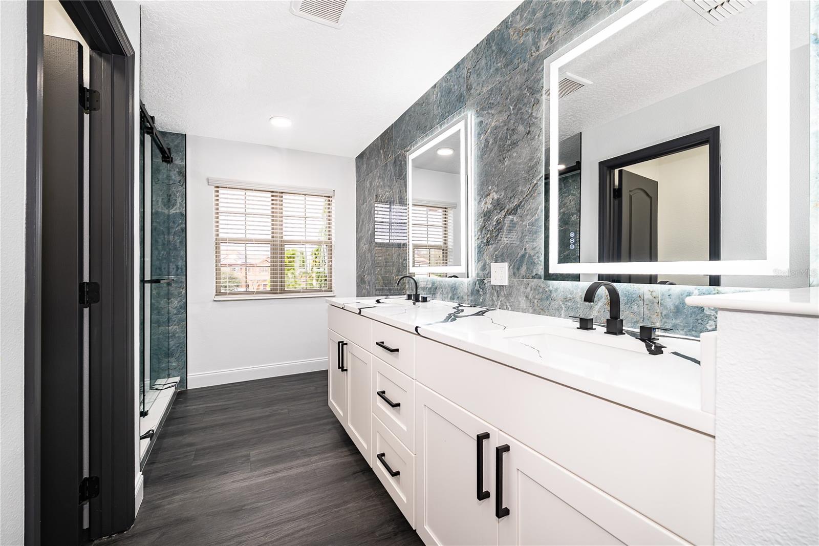 RIVIERA BELLA UN 3 - Residential