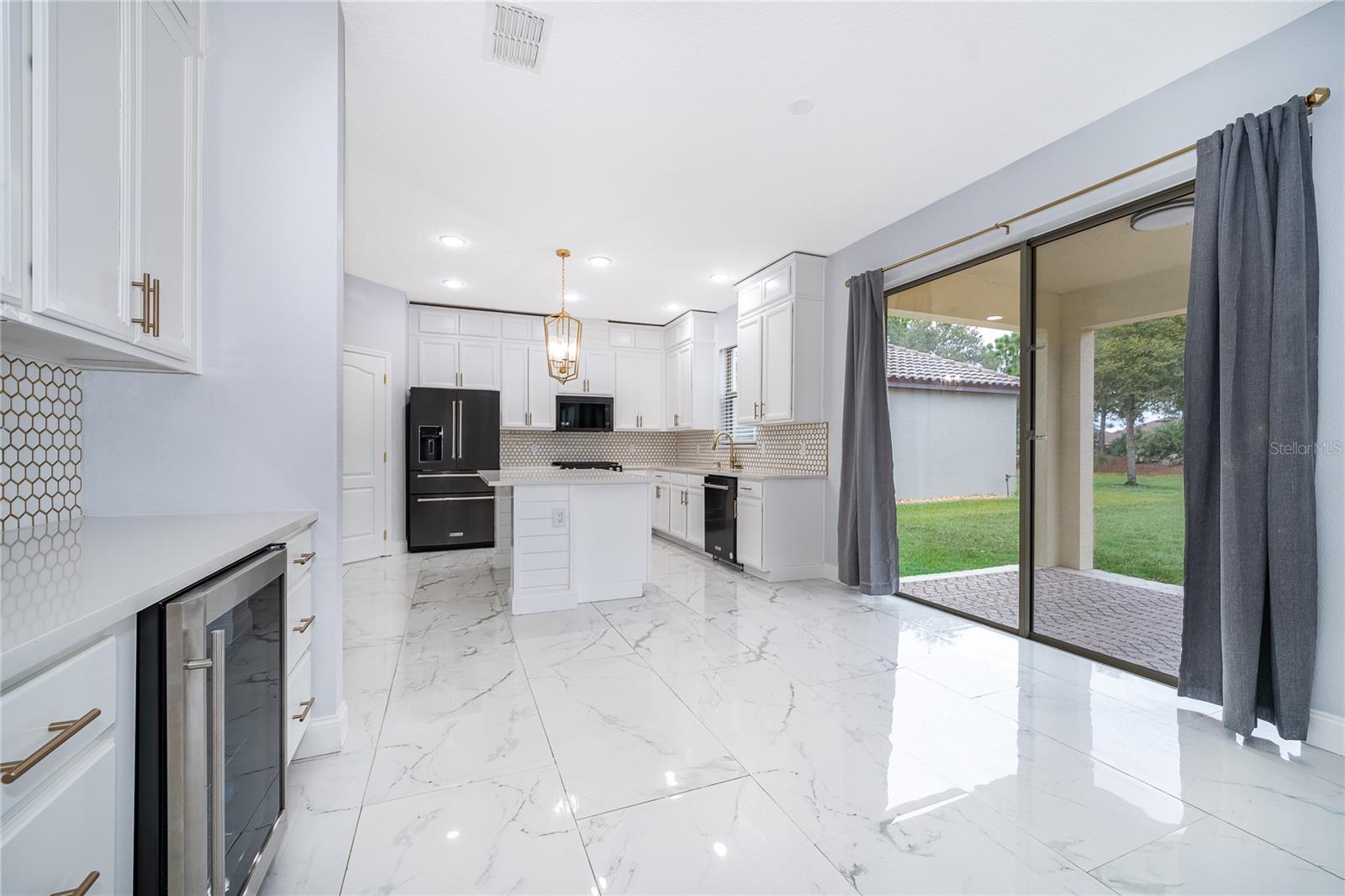 RIVIERA BELLA UN 3 - Residential