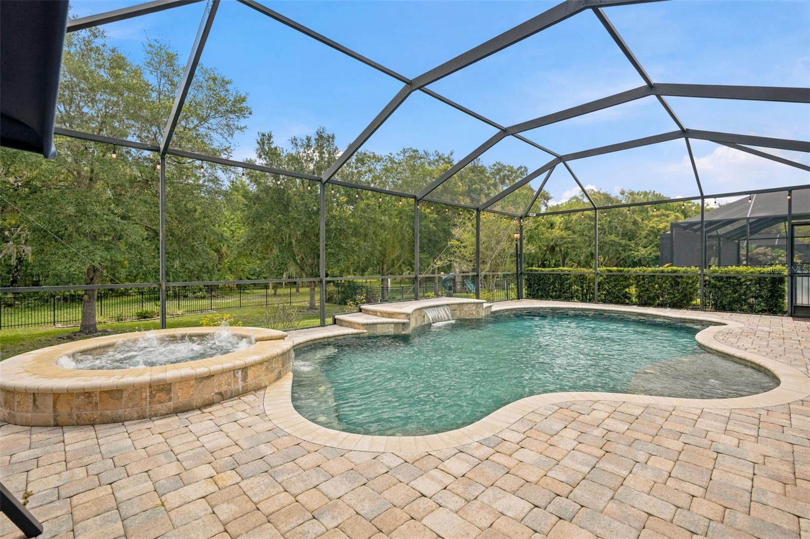 7929 HAMPTON LAKE DRIVE
