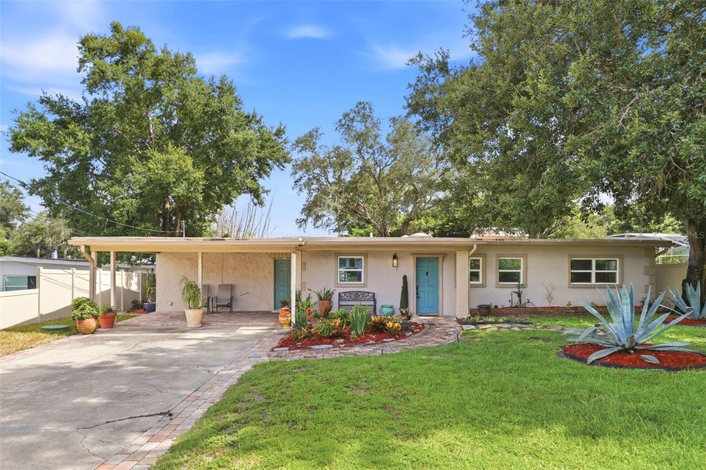 Photo of 6714 Nina Rosa Drive #A, Orlando, FL 32819 (MLS # O6433094)