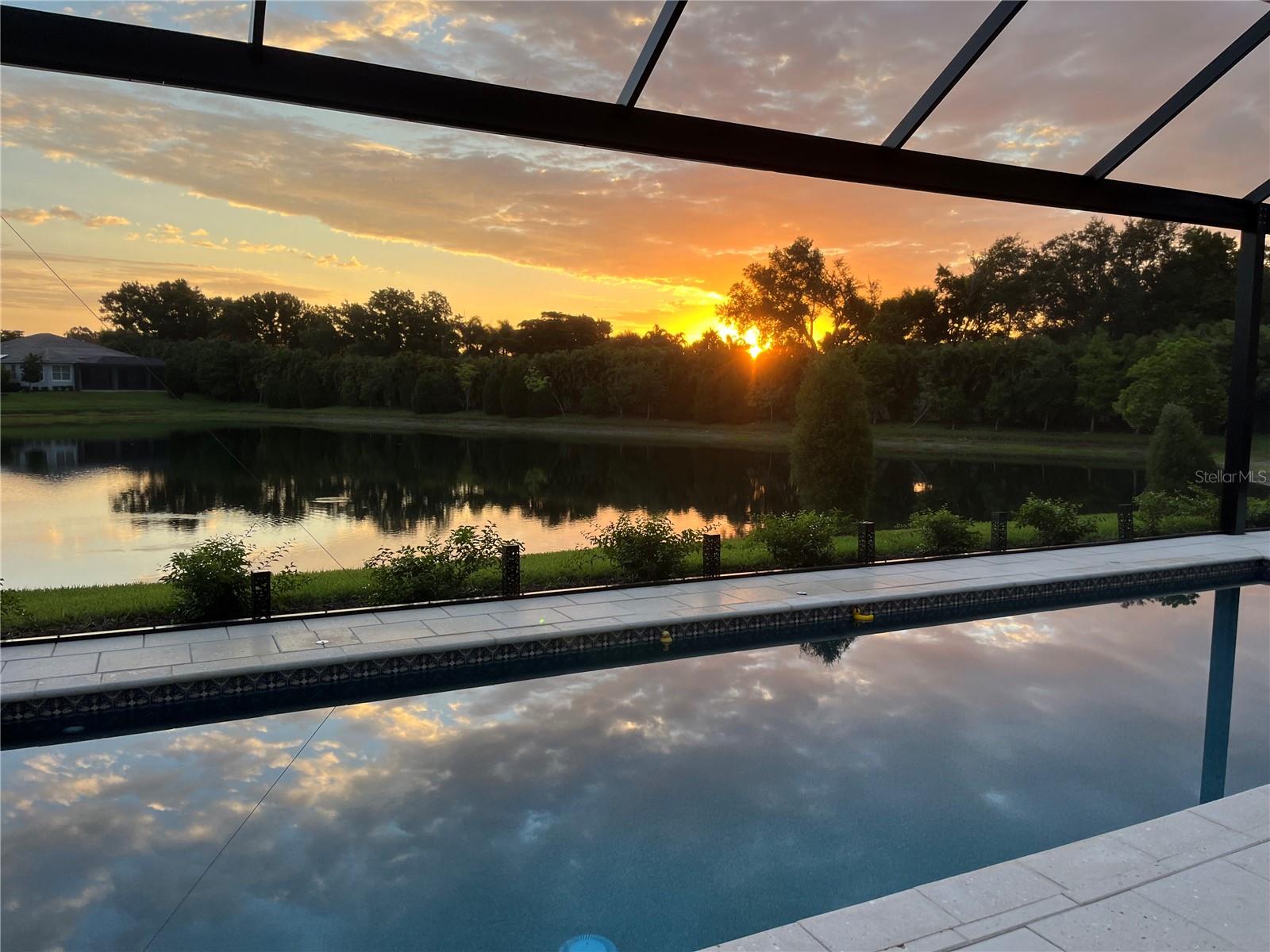 SANDHILL LAKE - Residential