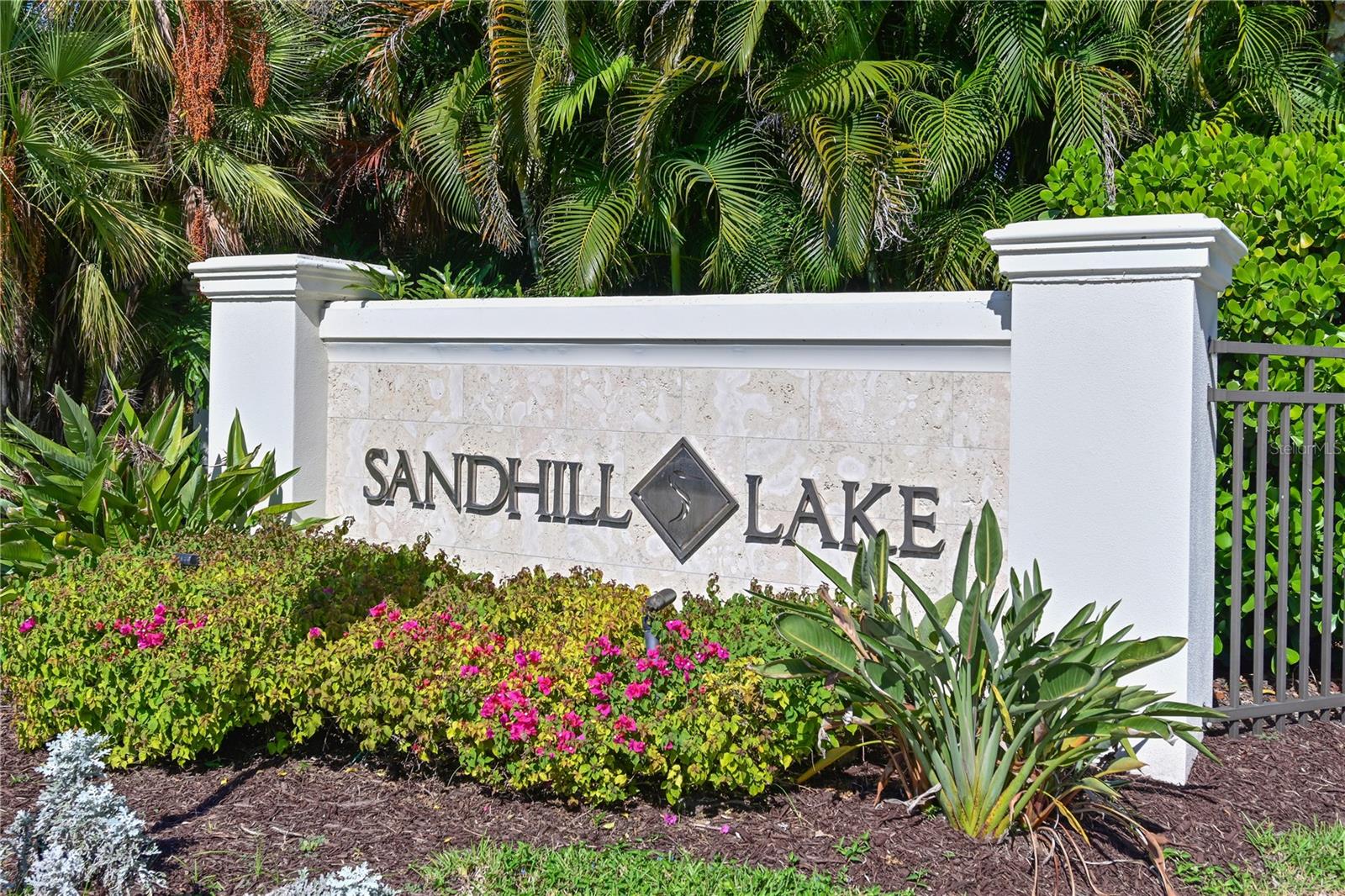 SANDHILL LAKE - Residential