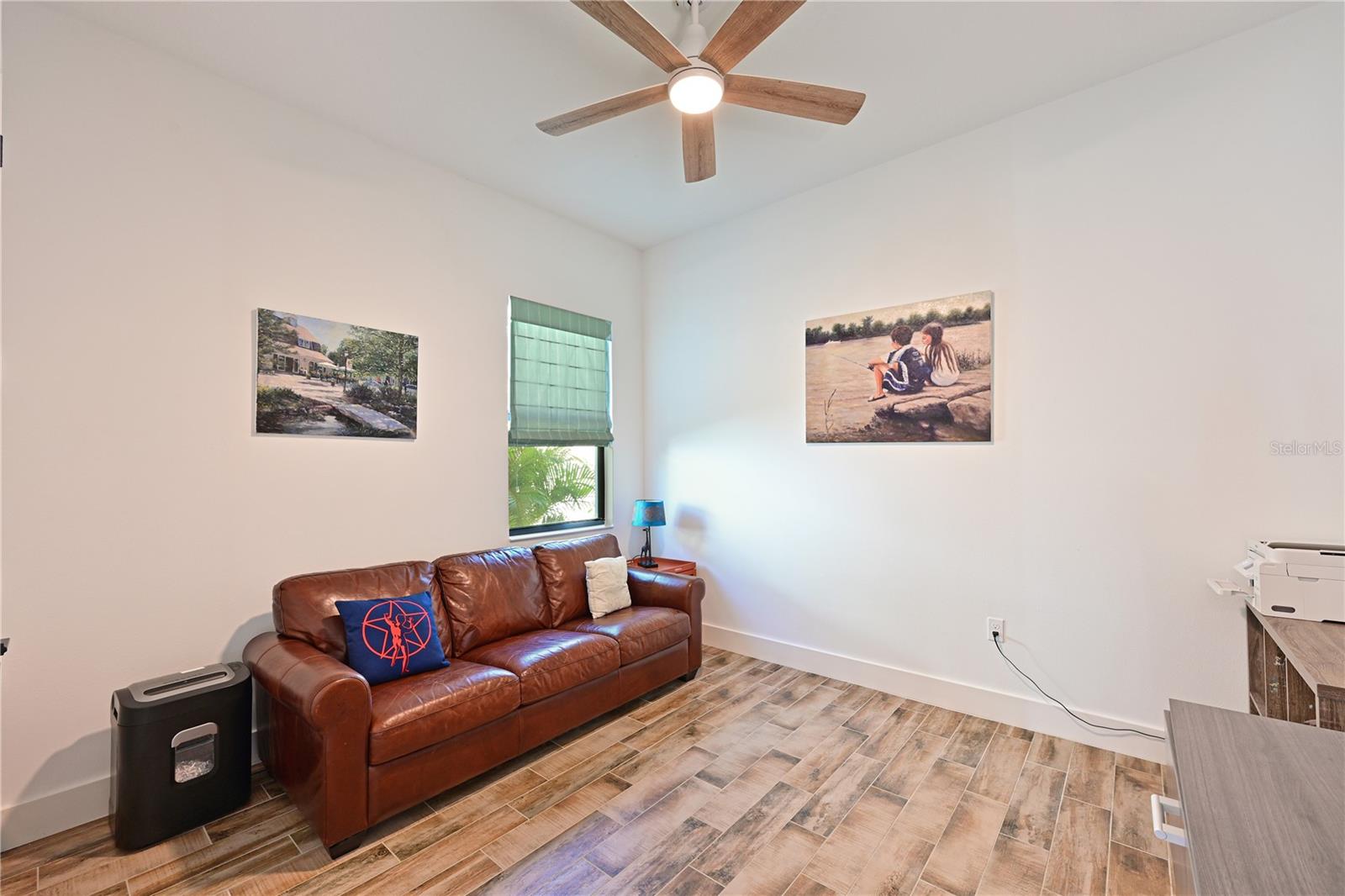 SANDHILL LAKE - Residential