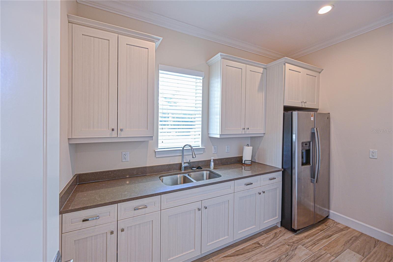 SANDHILL LAKE - Residential