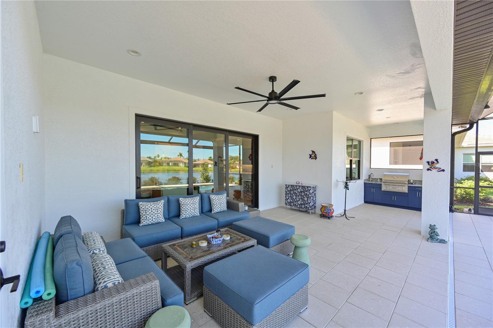 SANDHILL LAKE - Residential