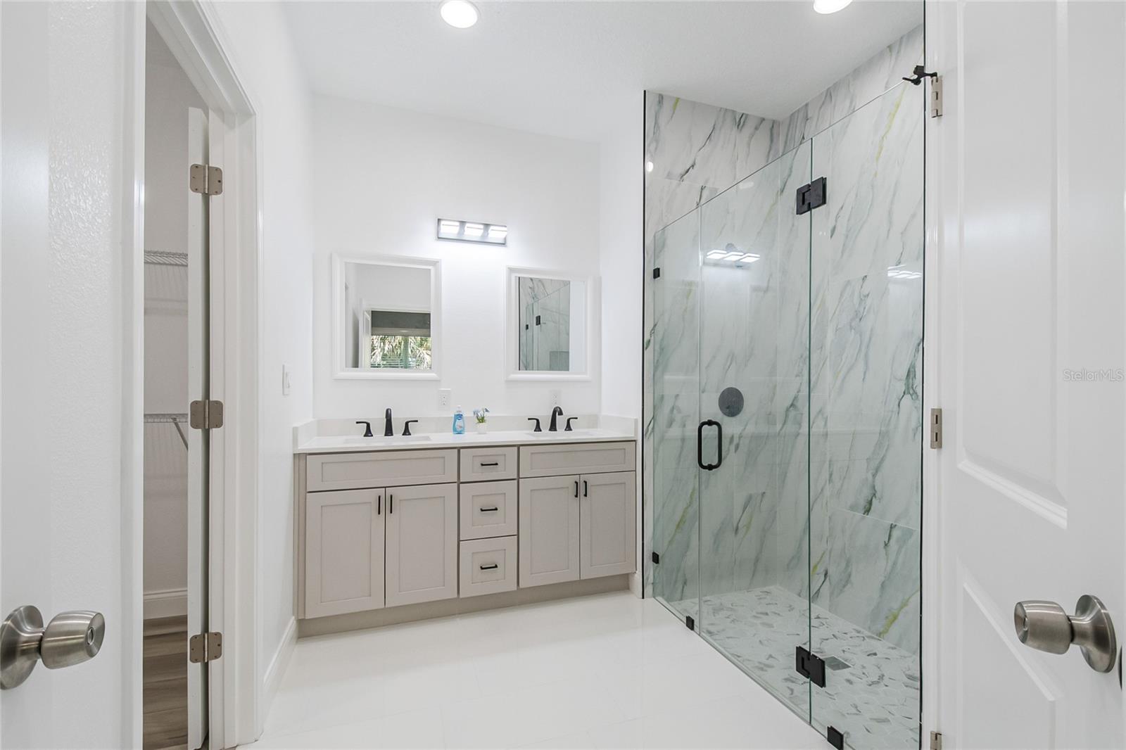 ROOSEVELT PARK - Residential