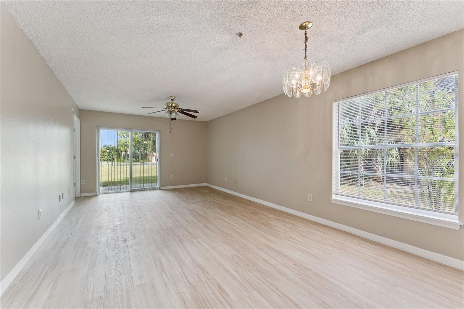 1192 N FAIRWAY DRIVE 1192