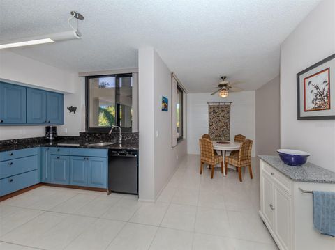 A home in LONGBOAT KEY