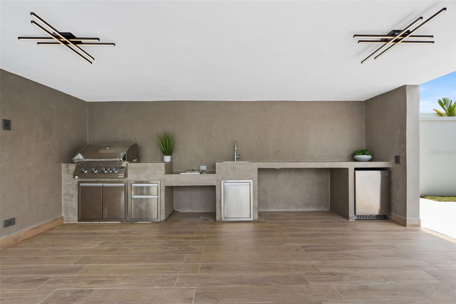 URB SABANERA - Residential