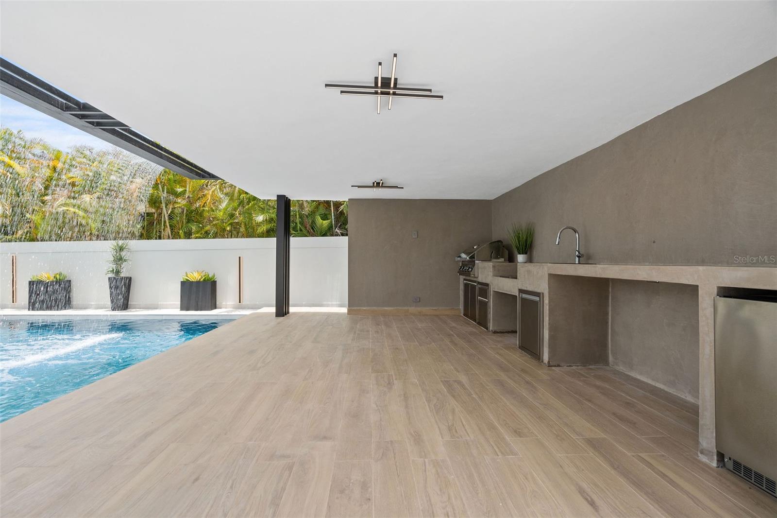 URB SABANERA - Residential