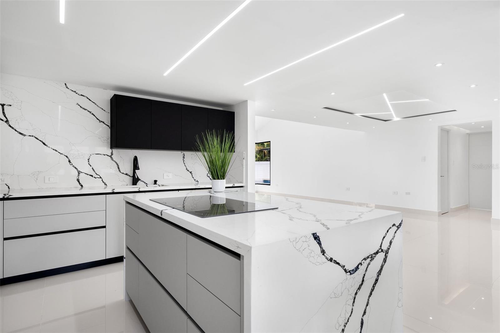 URB SABANERA - Residential