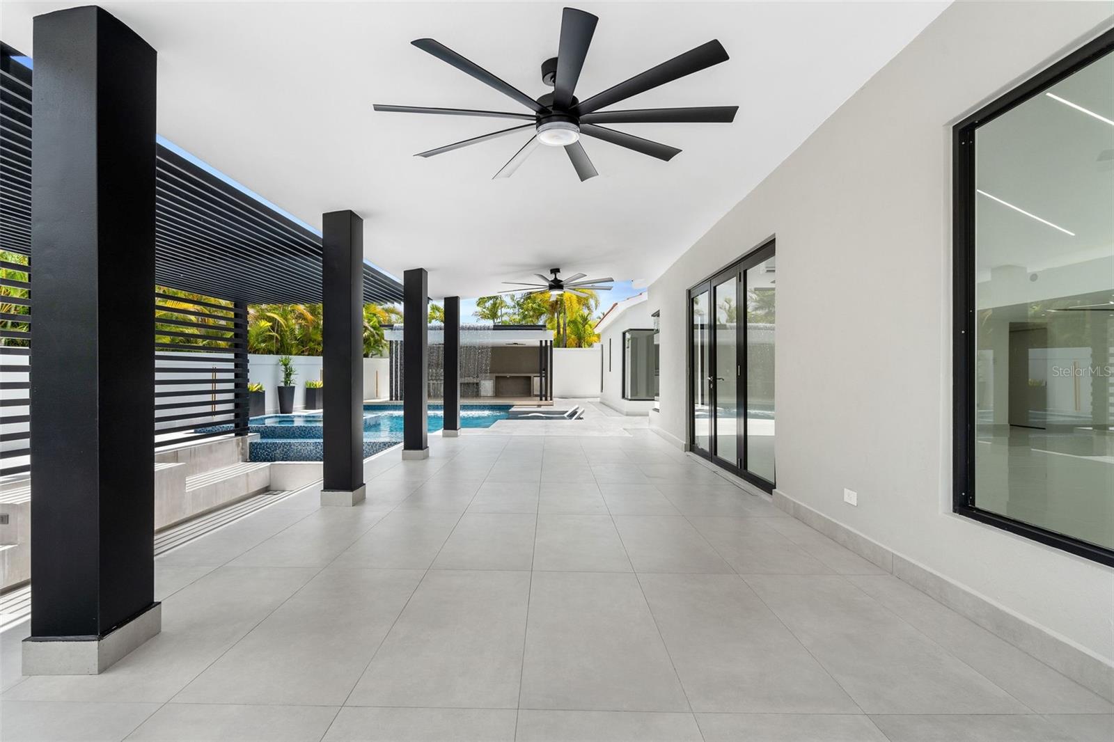 URB SABANERA - Residential