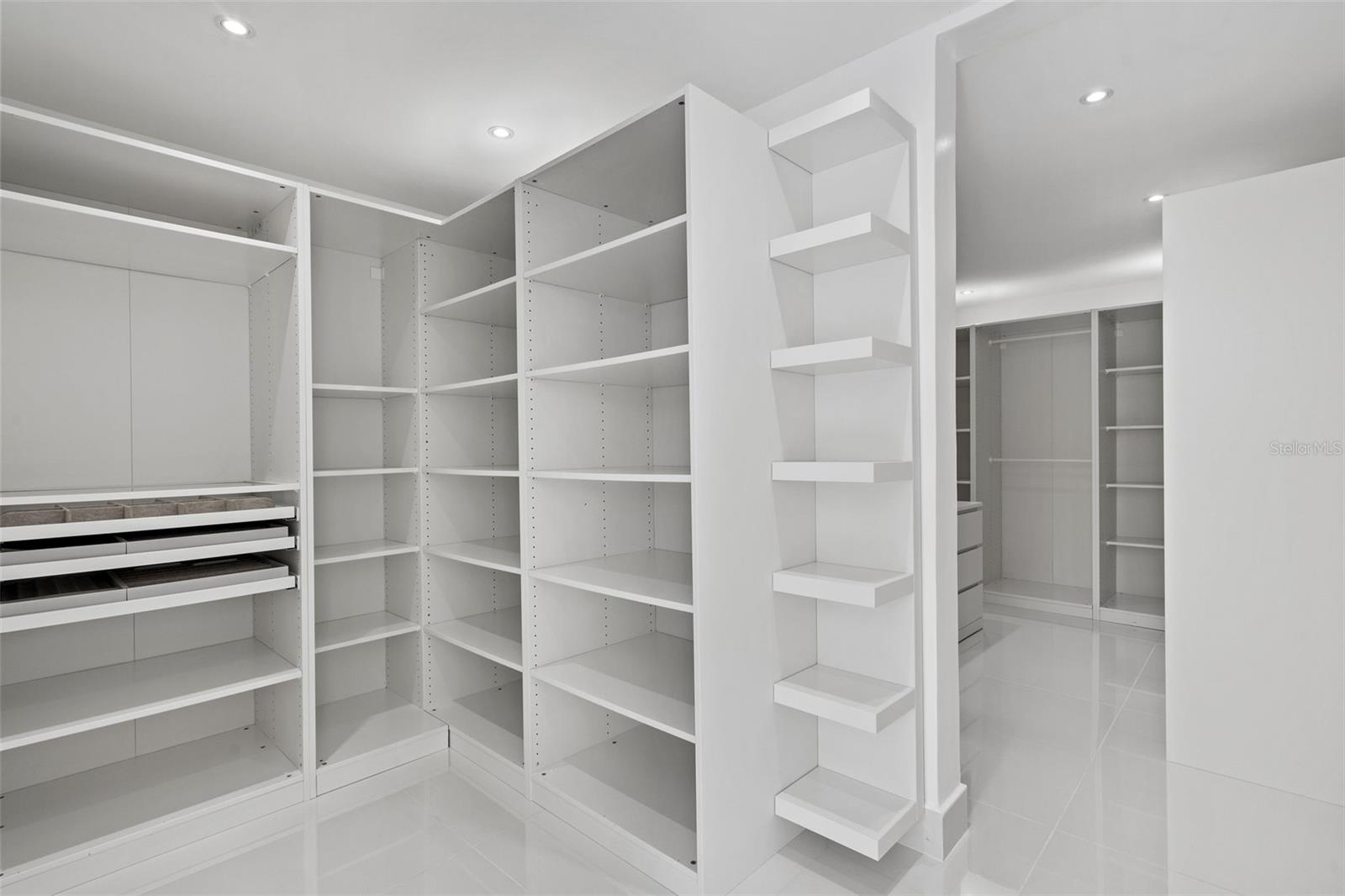 URB SABANERA - Residential