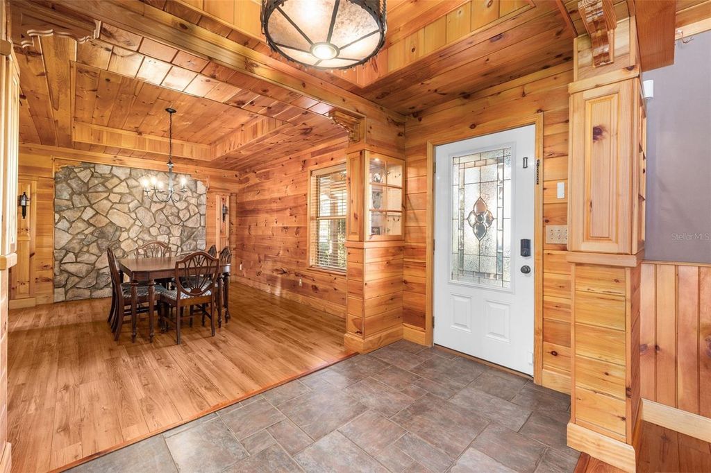 Photo of 137 SW Meadow Terrace, Lake City, FL 32024 (MLS # GC536154)