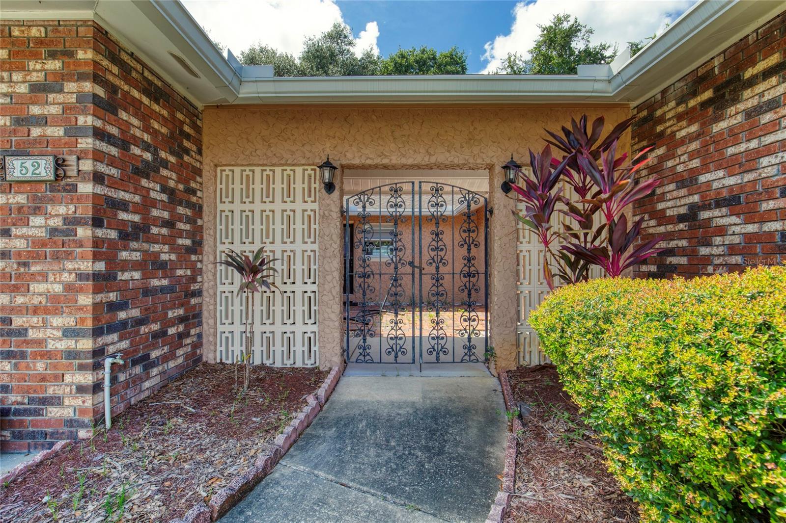 52 FLORIDA PARK DRIVE