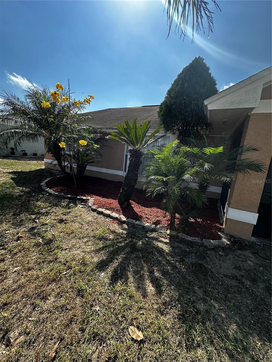 121 LOMA BONITA DRIVE