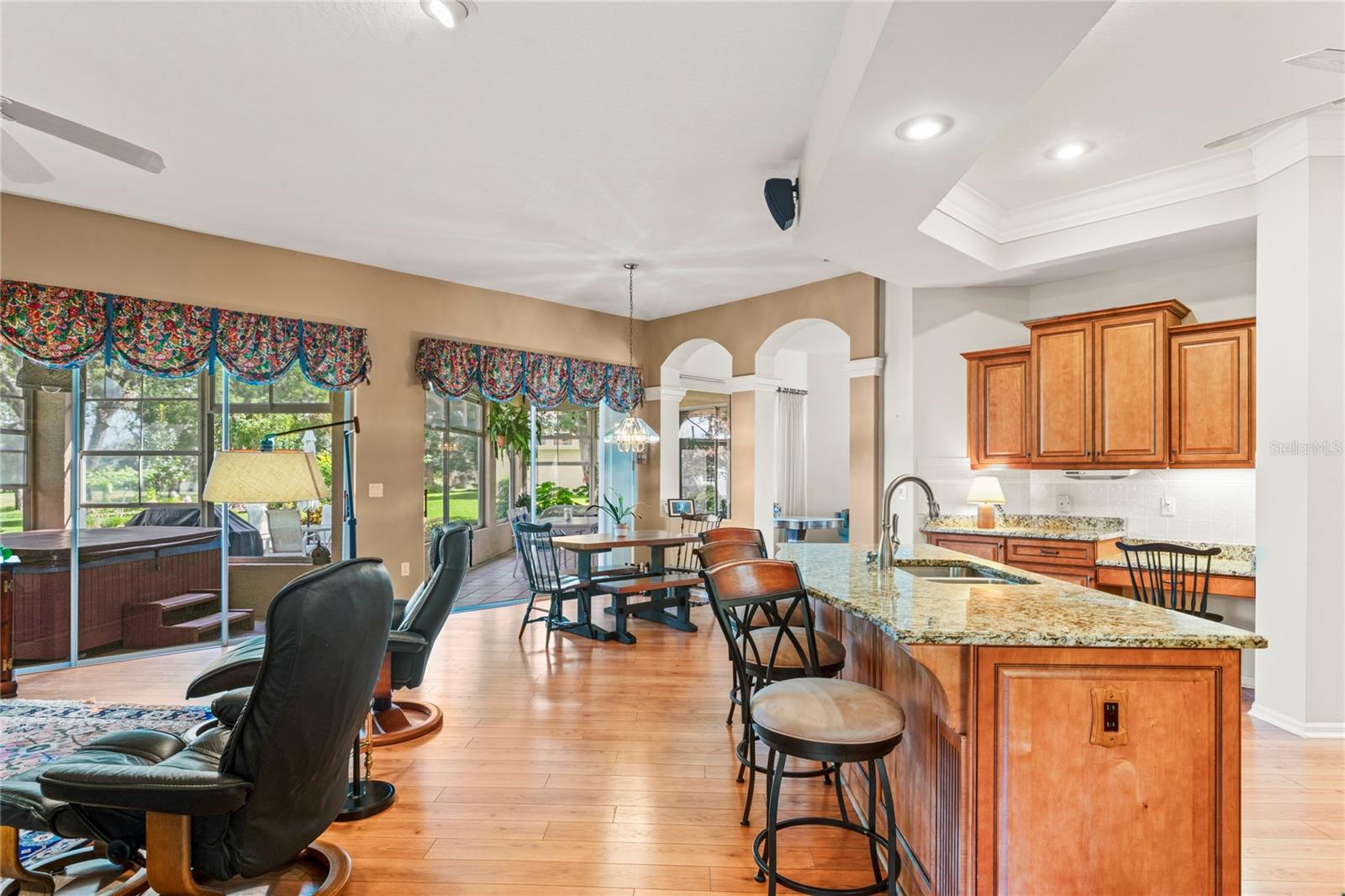 SILVERTHORN - Residential