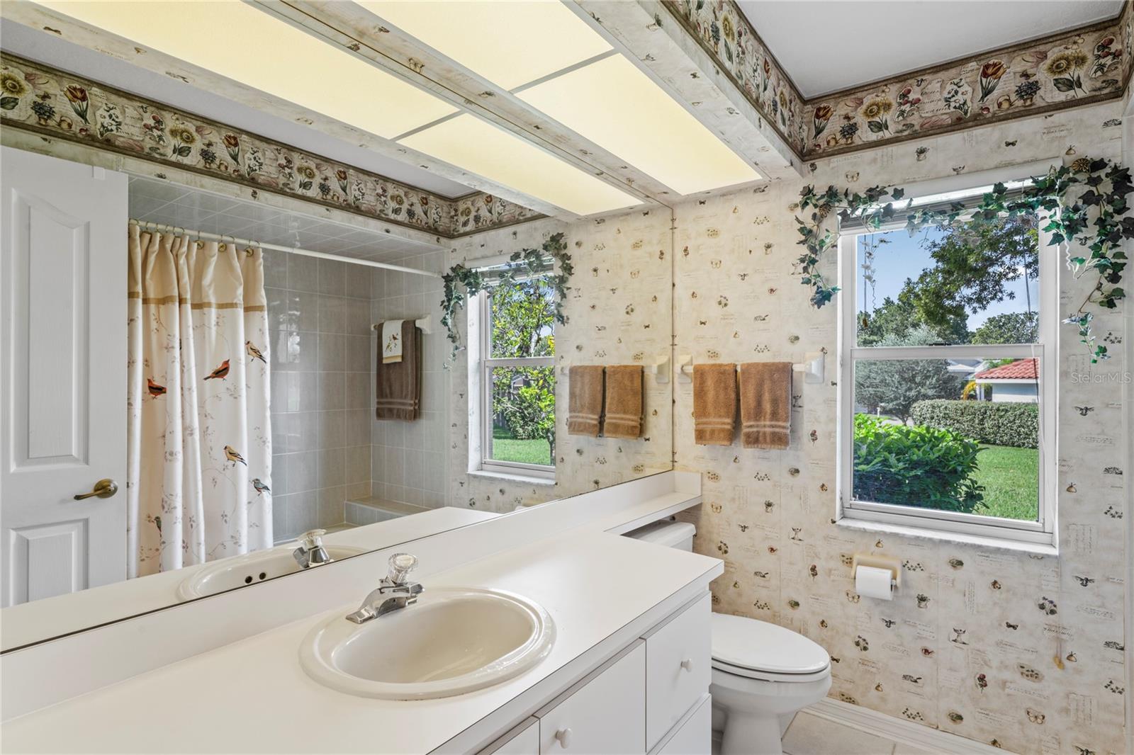 SILVERTHORN - Residential