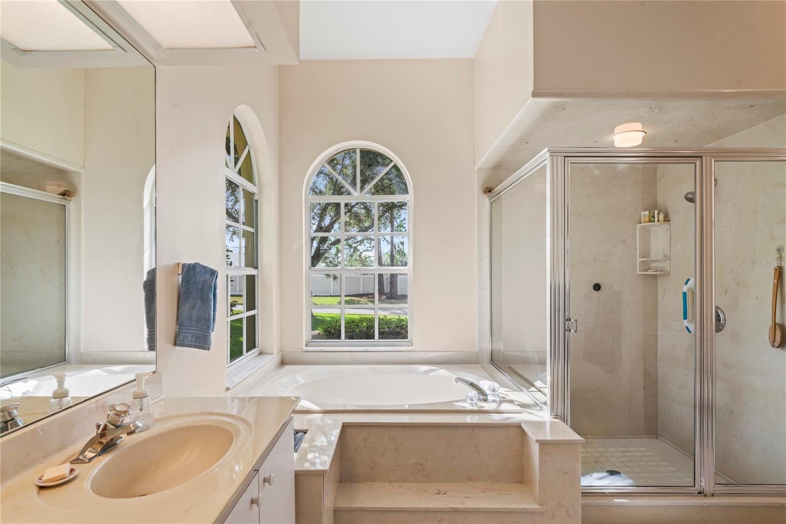 SILVERTHORN - Residential