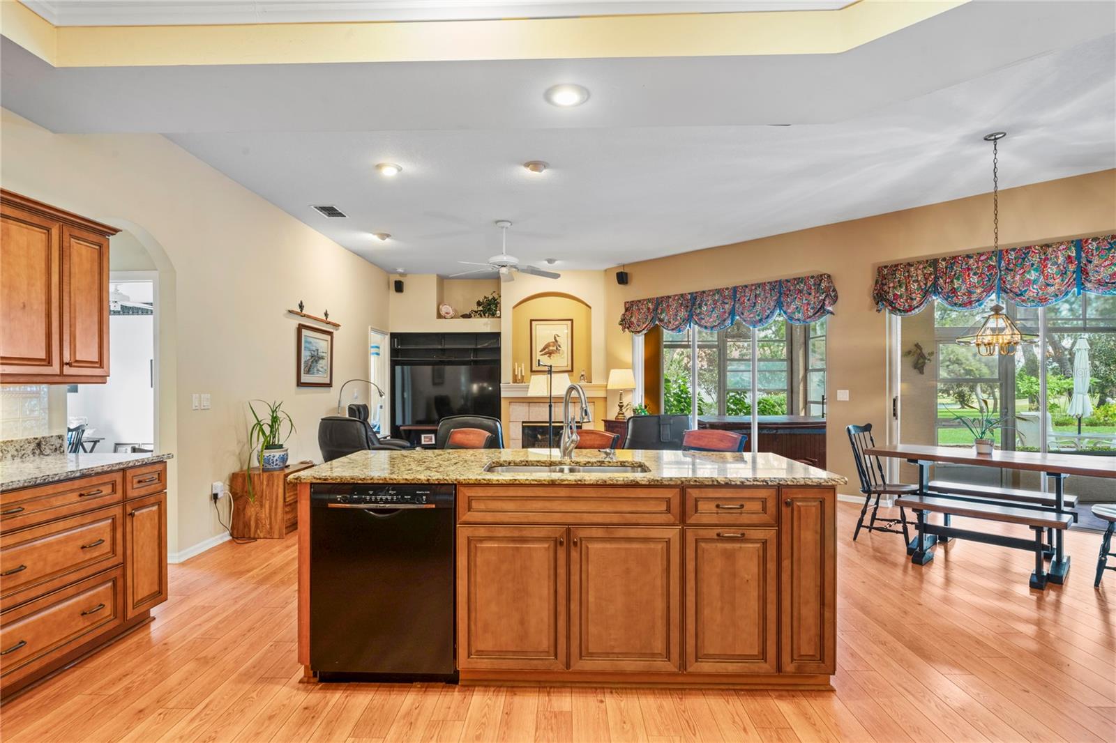 SILVERTHORN - Residential